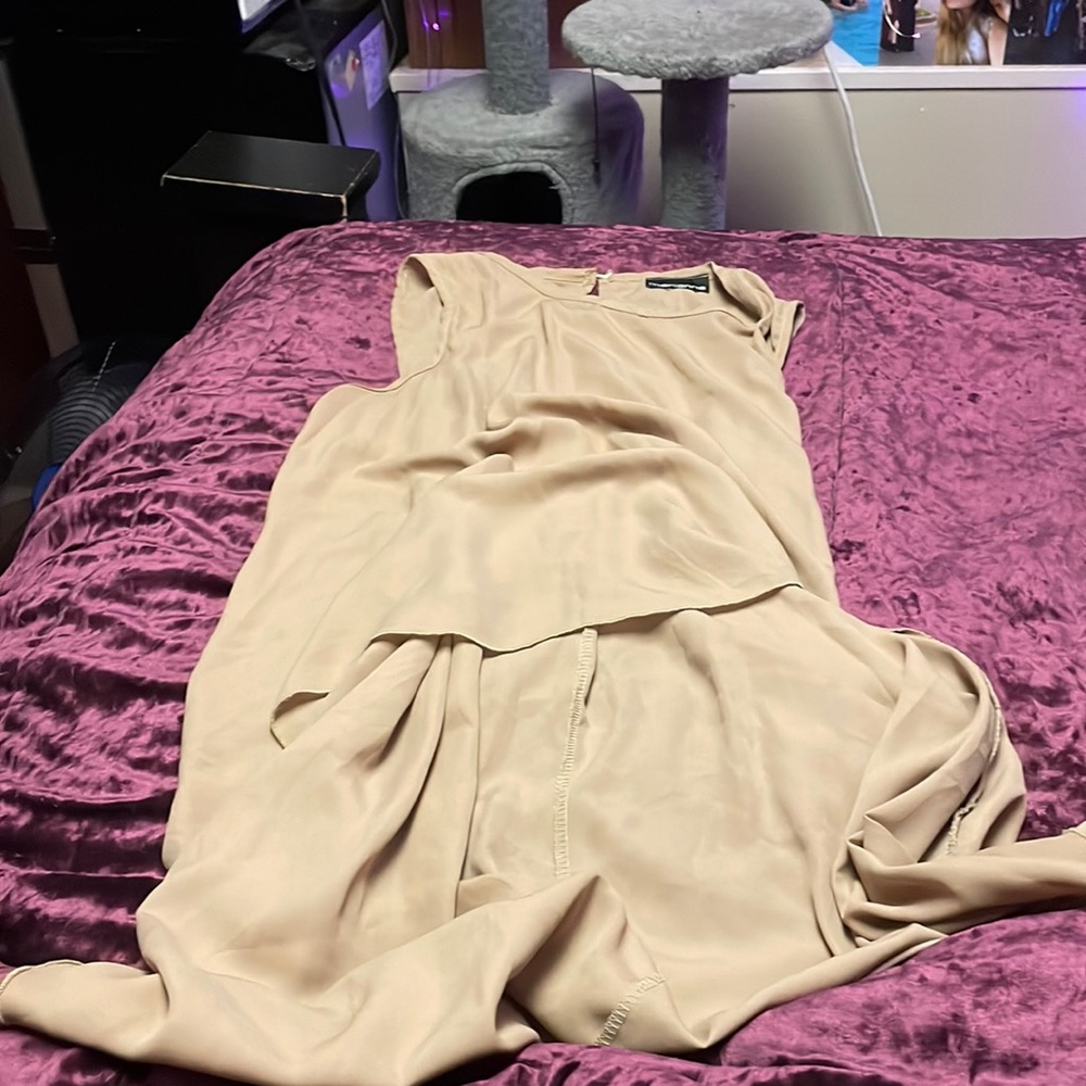 Cute top long in the back